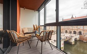 Flatbook - Deo Plaza Premium Riverside Prestige With Parking Included